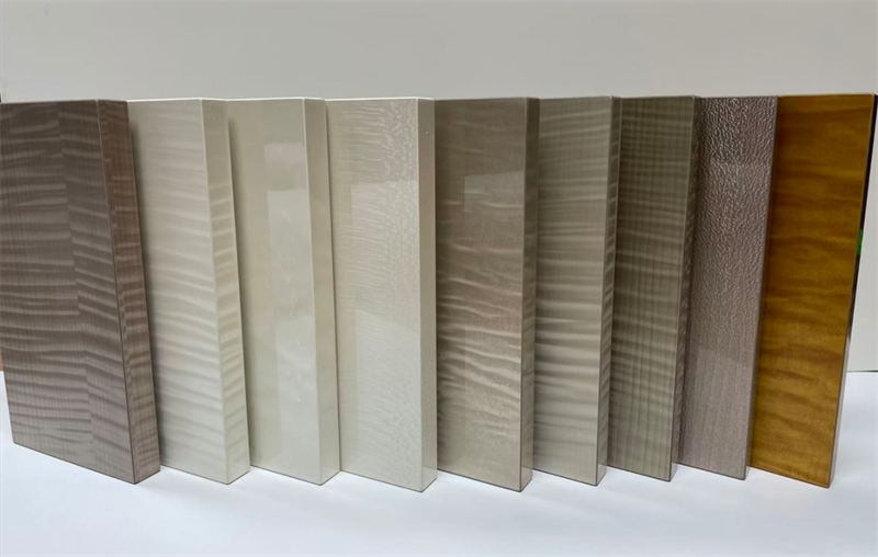 Neues Produkt von Future Colors – Dekorfolie „Optical Wood Shadow“.